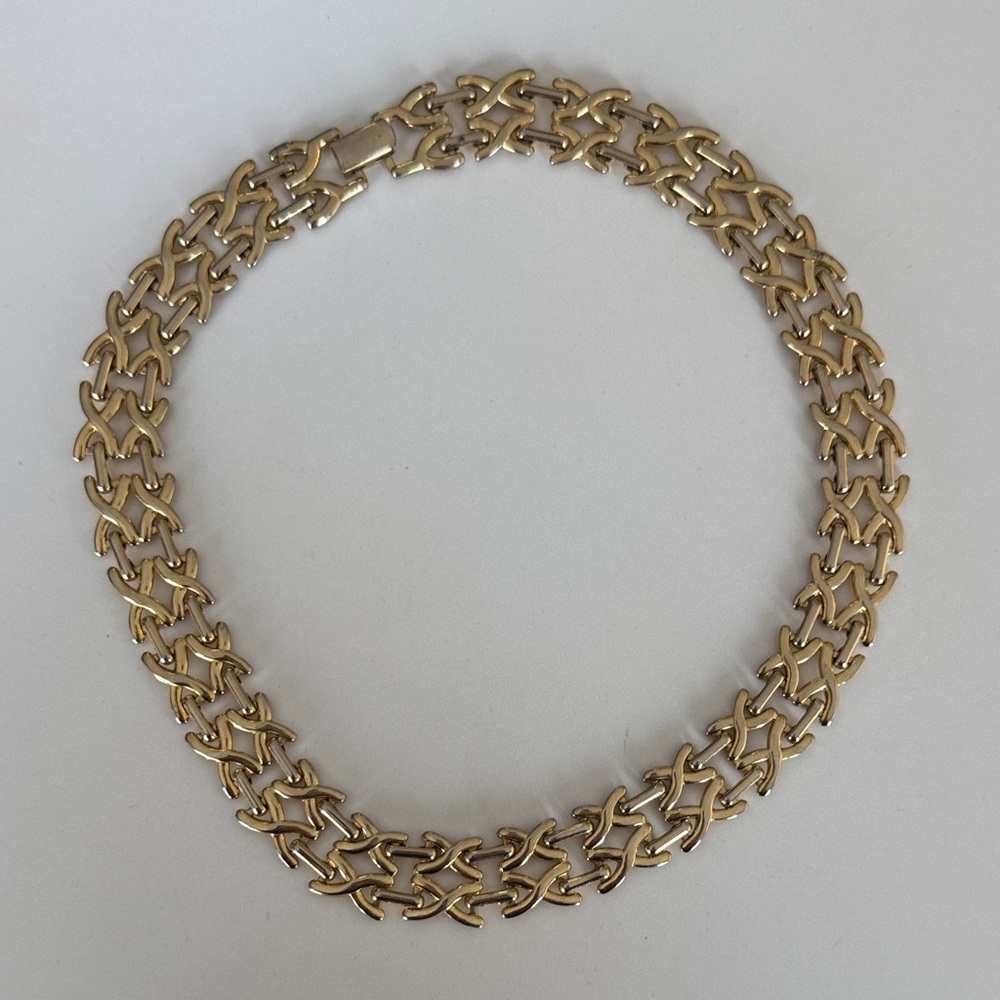 Elegant Gold Chain Necklace